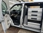 Volkswagen Transporter 2.0 TSI L2H1 204pk DSG Automaat Dubbele schuifdeuren Airco Adaptive Cruise Navigatie Pdc V/A Trekhaak 2500kg Lange wielbasis Lang Bpm vrij voor prive gebruik Kastinrichting Comfort stoelen met zijairbag i