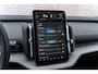 Volvo EX30 Cross Country Twin Motor AWD Performance 69 kWh Ultra | Google | Panoramadak | Elek. Stoelen | Adaptieve Cruise Control | Harman Kardon Audio | Stoel-/Stuurverwarming | Trekhaak | 360 Camera | Elek. Achterklep | Getint Glas | Dodehoekdetectie | Pilot Assist | 19" LM