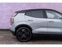 Volvo EX30 Cross Country Twin Motor AWD Performance 69 kWh Ultra | Google | Panoramadak | Elek. Stoelen | Adaptieve Cruise Control | Harman Kardon Audio | Stoel-/Stuurverwarming | Trekhaak | 360 Camera | Elek. Achterklep | Getint Glas | Dodehoekdetectie | Pilot Assist | 19" LM