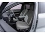 Volvo EX30 Cross Country Twin Motor AWD Performance 69 kWh Ultra | Google | Panoramadak | Elek. Stoelen | Adaptieve Cruise Control | Harman Kardon Audio | Stoel-/Stuurverwarming | Trekhaak | 360 Camera | Elek. Achterklep | Getint Glas | Dodehoekdetectie | Pilot Assist | 19" LM