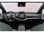 Volvo EX30 Cross Country Twin Motor AWD Performance 69 kWh Ultra | Google | Panoramadak | Elek. Stoelen | Adaptieve Cruise Control | Harman Kardon Audio | Stoel-/Stuurverwarming | Trekhaak | 360 Camera | Elek. Achterklep | Getint Glas | Dodehoekdetectie | Pilot Assist | 19" LM