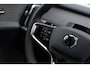Volvo EX30 Cross Country Twin Motor AWD Performance 69 kWh Ultra | Google | Panoramadak | Elek. Stoelen | Adaptieve Cruise Control | Harman Kardon Audio | Stoel-/Stuurverwarming | Trekhaak | 360 Camera | Elek. Achterklep | Getint Glas | Dodehoekdetectie | Pilot Assist | 19" LM