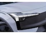 Volvo EX30 Cross Country Twin Motor AWD Performance 69 kWh Ultra | Google | Panoramadak | Elek. Stoelen | Adaptieve Cruise Control | Harman Kardon Audio | Stoel-/Stuurverwarming | Trekhaak | 360 Camera | Elek. Achterklep | Getint Glas | Dodehoekdetectie | Pilot Assist | 19" LM