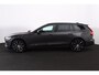 Volvo V60 B4 Essential Edition - IntelliSafe Assist & Surround - Parkeercamera achter - Verwarmde voorstoelen, stuur & achterbank - Parkeersensoren achter - Draadloze tel. lader - Extra getint glas - 17' LMV