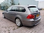 BMW 3-Serie Touring 320i Luxury Line Climate Cruise Leer Navigatie Xenon 2 sleutels Ond. Map NAP APK 06-2026