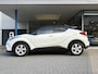 Toyota C-HR 1.8 Hybrid Bi-Tone | Stoelverwarming | Camera | Navi | Zomer & Winter Set | Dealer Onderhouden |