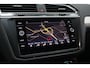 Volkswagen Tiguan 1.5 TSI ACT Highline Automaat | Trekhaak | ACC | LED