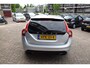 Volvo V60 1.5 T2 Kinetic , Automaat, Navi, PDC voor-achter, Sport lederen stoelen , Cruise contr. Radio-CD, Stoelverwarming.
