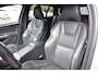 Volvo V60 1.5 T2 Kinetic , Automaat, Navi, PDC voor-achter, Sport lederen stoelen , Cruise contr. Radio-CD, Stoelverwarming.
