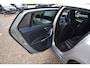 Volvo V60 1.5 T2 Kinetic , Automaat, Navi, PDC voor-achter, Sport lederen stoelen , Cruise contr. Radio-CD, Stoelverwarming.