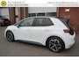 Volkswagen ID.3 FIRST PLUS 58KWH OKT 2020 ORIGINEEL NEDERLANDS AFN.TREKHAAK CAMERA STOEL+STUURVERWARMING ANDROID/APPLECARPLAY NAVI 19INCH ADAPTIEVE CRUISE CLIMA PDC V+A ENZ...