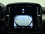 Volvo XC40 B4 211pk Plus Dark / Trekhaak / Elektr. Stoelen / Harman&Kardon / Stoel + Stuurw. Verwarming / Noodreservewiel / Keyless / 18'' + All Season / BLIS / Adapt. Cruise /