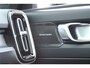 Volvo EX40 Single Motor Extended Range Ultra Black Edition | Demo Deal | Panoramadak met schuif-/kantelfunctie | Verwarmbare voorstoelen, achterbank & stuurwiel | Adaptive Cruise Control | 360 graden camera | Premium audio by Harman Kardon | Adaptieve cruise control | Warmtepomp