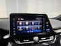 Toyota C-HR 1.8 Hybrid Style | Afneembare trekhaak | Stoelverwarming | Parkeersensoren V+A | JBL speakers | Dealer onderhouden |