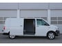 Volkswagen Transporter 2.0 TDI 102pk L2H1 Highline | Navigatie | Trekhaak | Apple Carplay/Android Auto