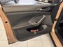 Volkswagen T-Cross 1.0 TSI NAVI - ADAPTIVE CRUISE - CARPLAY -Dode hoek