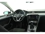 Volkswagen Passat Variant 1.5 TSI Elegance Business R Trekhaak, Navigatie, Stoelverwarming!