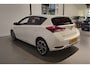 Toyota Auris 1.8 Hybrid Trend - Parelmoerlak - Cruise - Camera - Sensoren voor/achter - 17"