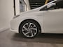 Toyota Auris 1.8 Hybrid Trend - Parelmoerlak - Cruise - Camera - Sensoren voor/achter - 17"