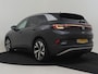 Volkswagen ID.4 First 77 kWh 204pk | Trekhaak | Camera l SOH 92% l Led koplampen | Navigatie |  Stuur+stoelverwarming | Parkeersensoren v+a |