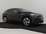 Volkswagen ID.4 First 77 kWh 204pk | Trekhaak | Camera l SOH 92% l Led koplampen | Navigatie |  Stuur+stoelverwarming | Parkeersensoren v+a |