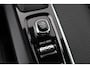Volvo V60 T4 Momentum Pro | Leder | Stoel+Stuurverwarming | Camera | 19 Inch | Apple Carplay