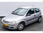 Opel Corsa 1.2-16V 81 PK Rhythm | 3 DRS | Meeneemprijs 1795 euro | | Metallic | lux radio Cd 30 | APK Juli 2026 | Airbags |