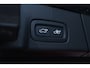 Volvo V90 2.0 T6 Plug-in hybrid AWD Ultimate Dark | 350PK Long Range | Bowers & Wilkings | 360 Camera | HUD | Trekhaak | Luchtvering | Pano | Stuur+Stoelverwarming |