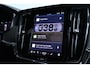 Volvo V90 2.0 T6 Plug-in hybrid AWD Ultimate Dark | 350PK Long Range | Bowers & Wilkings | 360 Camera | HUD | Trekhaak | Luchtvering | Pano | Stuur+Stoelverwarming |