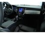 Volvo V90 2.0 T6 Plug-in hybrid AWD Ultimate Dark | 350PK | LONG RANGE | Bowers & Wilkins | 360 Camera | HUD | Trekhaak | Luchtvering | Pano | Stuur+Stoelverwarming |