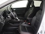 Renault Captur 1.6 E-Tech Plug-in Hybrid 160 Initiale Paris | Automaat | Navigatie | Camera | Stoelverwarming | Parkeersensoren | Android Auto | Apple Carplay