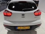 Kia Rio 1.2 CVVT DynamicLine Navigatie, Camera, Airco, Zwarte velgen.