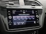 Volkswagen Tiguan 1.5 TSI ACT Highline Business R | Automaat | Panoramadak | Camera | Stoelverwarming | Apple Carplay/ Android Auto |