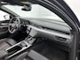 Audi Q8 e-tron 55 quattro S Edition 115 kWh l Adaptive cruise control l Airco l Navigatie l 360 graden camera l Stoelverwarming l Parkeersensoren l Alarm Klasse III l Apple Carplay / Android Auto l Elektr. voorst. geheugen best. l Privacy glas l
