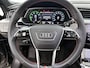 Audi Q8 e-tron 55 quattro S Edition 115 kWh l Adaptive cruise control l Airco l Navigatie l 360 graden camera l Stoelverwarming l Parkeersensoren l Alarm Klasse III l Apple Carplay / Android Auto l Elektr. voorst. geheugen best. l Privacy glas l