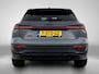 Audi Q8 e-tron 55 quattro S Edition 115 kWh l Adaptive cruise control l Airco l Navigatie l 360 graden camera l Stoelverwarming l Parkeersensoren l Alarm Klasse III l Apple Carplay / Android Auto l Elektr. voorst. geheugen best. l Privacy glas l