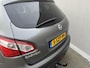 Nissan Qashqai 1.6 360 / Trekhaak (1200kg) / Goed Onderhouden / Panoramadak / Cruise Control / Climate Control / Rondzichtcamera / Verstelbare Lendensteunen / Buitenspiegels Elektrisch Verstel- en Verwarmbaar /