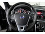 Volvo XC60 2.0 T5 FWD R-Design | SCHUIF-KANTEL | CAMERA | STOELVERW. | HARMAN KARDON |