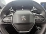 Peugeot 208 Allure Pack 100pk | Navigatie | Achteruitrijcamera | 3D Cockpit | Climate Control | Cruise Control | Parkeersensoren v+a | Keyless | Apple Carplay / Android Auto | DAB+ radio | Armsteun | Led koplampen | Bluetooth | Elektrisch inklapbare spiegels | 16" lichtmetalen velgen |
