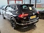Volkswagen Tiguan Allspace 1.5 TSI Highline Business R Line | Trekhaak | Schuif/ Kantel | Leder | Virtual Cockpit | Origineel NL | Memory Seats | Dode Hoek Detectie | Stoelverwarming | Navigatie | Climate Control | Cruise Control Adaptief | Metallic Lak | IQ Light | Matrix LED |