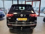 Volkswagen Tiguan Allspace 1.5 TSI Highline Business R Line | Trekhaak | Schuif/ Kantel | Leder | Virtual Cockpit | Origineel NL | Memory Seats | Dode Hoek Detectie | Stoelverwarming | Navigatie | Climate Control | Cruise Control Adaptief | Metallic Lak | IQ Light | Matrix LED |