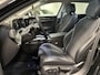 Volkswagen Passat Variant 1.5 eHybrid 204pk DSG Business · Camera · Head-Up Display · Side Assist · Elek. Voorstoelen + Massage · Apple/Android Car Play · Stuur- & Stoelverwarming · Garantie t/m 13-05-2027