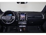 Volvo EX40 Twin Motor Performance Ultra Black Edition 82 kWh - Panorama/schuifdak - IntelliSafe Assist & Surround - 360º Camera - Harman/Kardon audio - Verwarmde voorstoelen, stuur & achterbank - Parkeersensoren voor & achter - Elektr. bedienb. voorstoelen met geheugen links - Draadloze tel. lader - Warmtepomp - Extra getint glas - Elektr. inklapbare trekhaak - 20' LMV