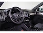 Volvo XC40 B4 Plus Dark - Harman Kardon audio - Adaptive Cruise Control met Pilot Assist - BLIS dodehoekassistentie - Keyless - Verwarmbare voorstoelen - Verwarmbaar stuurwiel - Getint glas - Geïntegreerd Google Maps navigatiesysteem - Apple CarPlay - 18' LMV - Parkeersensoren voor & achter - Parkeercamera achter