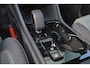 Volvo XC40 B4 Plus Dark - Harman Kardon audio - Adaptive Cruise Control met Pilot Assist - BLIS dodehoekassistentie - Keyless - Verwarmbare voorstoelen - Verwarmbaar stuurwiel - Getint glas - Geïntegreerd Google Maps navigatiesysteem - Apple CarPlay - 18' LMV - Parkeersensoren voor & achter - Parkeercamera achter