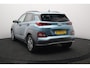 Hyundai Kona Electric EV Fashion 64 kWh 3- Fase SOH 95,1% | Warmtepomp | Elektrisch Schuif/Kanteldak | Camera | Navigatie | Head-Up Display