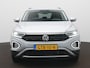 Volkswagen T-Roc 1.5 TSI Oranje Edition Automaat - Park Assist - ACC - Navigatie - LED - Camera