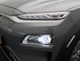 Hyundai Kona Electric EV Premium Sky 64 kWh | PANORAMADAK | LEDER INTERIEUR | NAVIGATIE | CLIMATE CONTROL | PARKEERSENSOREN | LED VERLICHTING |