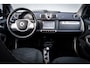smart Fortwo coupé 1.0 71 PK Passion Automaat | Meeneemprijs | Two-Tone lak | Panodak | | Navigatie | Airco | 15 Inch Lmv | Metallic | Leren Stuur |