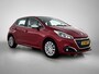 Peugeot 208 Allure 110pk | Navigatie via Apple CarPlay / Android Auto | Climate Control | Cruise Control | Bluetooth | Elektrisch inklapbare spiegels | Automatisch dimlicht | Regensensor | Multifunctioneel stuurwiel | Dealeronderhouden | Trekhaak | 16" lichtmetalen velgen |